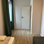 Labo Nowe Nowiniarska *